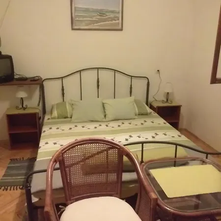 Kuca Kesic * Dugi Rat